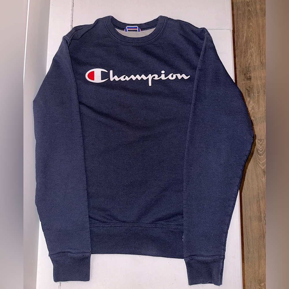 champion size small navy blue crewneck